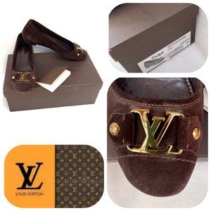 Authentic Louis Vuitton Logo Suede Flat Shoes 7,5